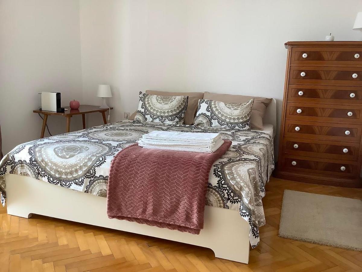Rooms 22 - Beachfront Primošten المظهر الخارجي الصورة