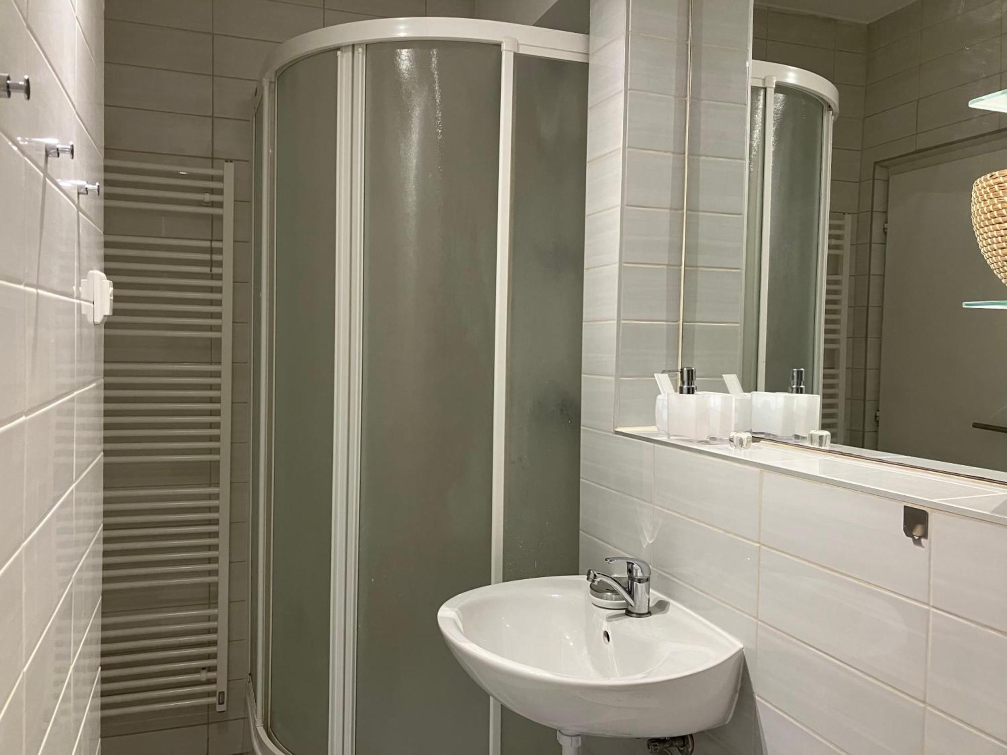 Rooms 22 - Beachfront Primošten المظهر الخارجي الصورة