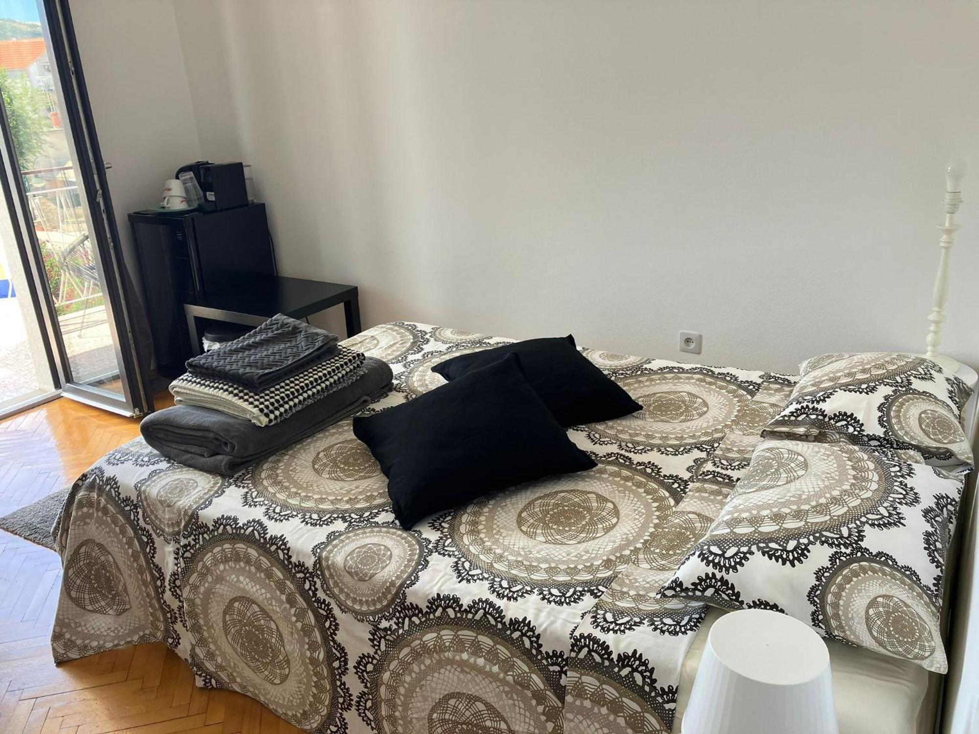 Rooms 22 - Beachfront Primošten المظهر الخارجي الصورة